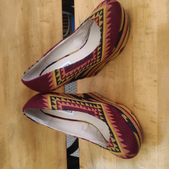 Steve Madden Pammyy wedge heels tweed Aztec multi color size 8.5 - Picture 4 of 10